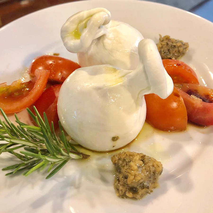 BURRATA SALAD PARA COMPARTIR  - 