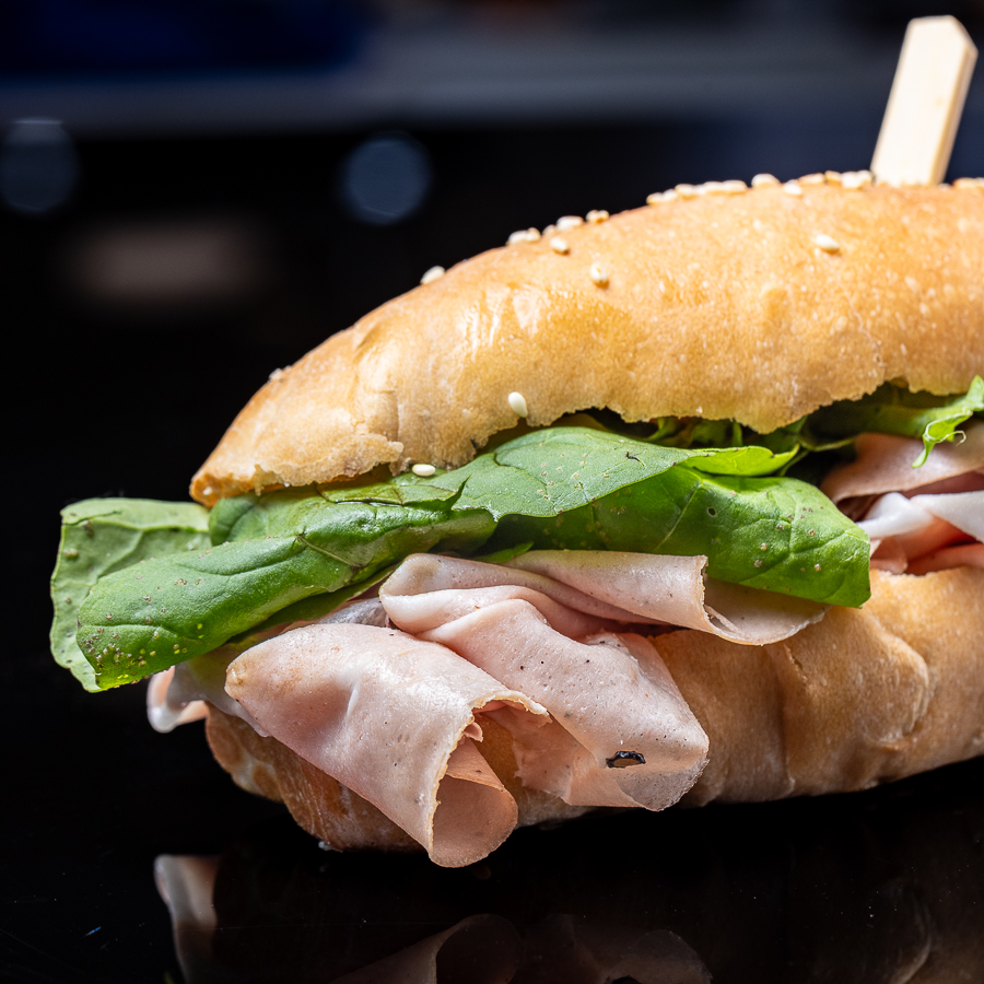 PANINI UZ MORTADELLA Y PISTACHO   - 